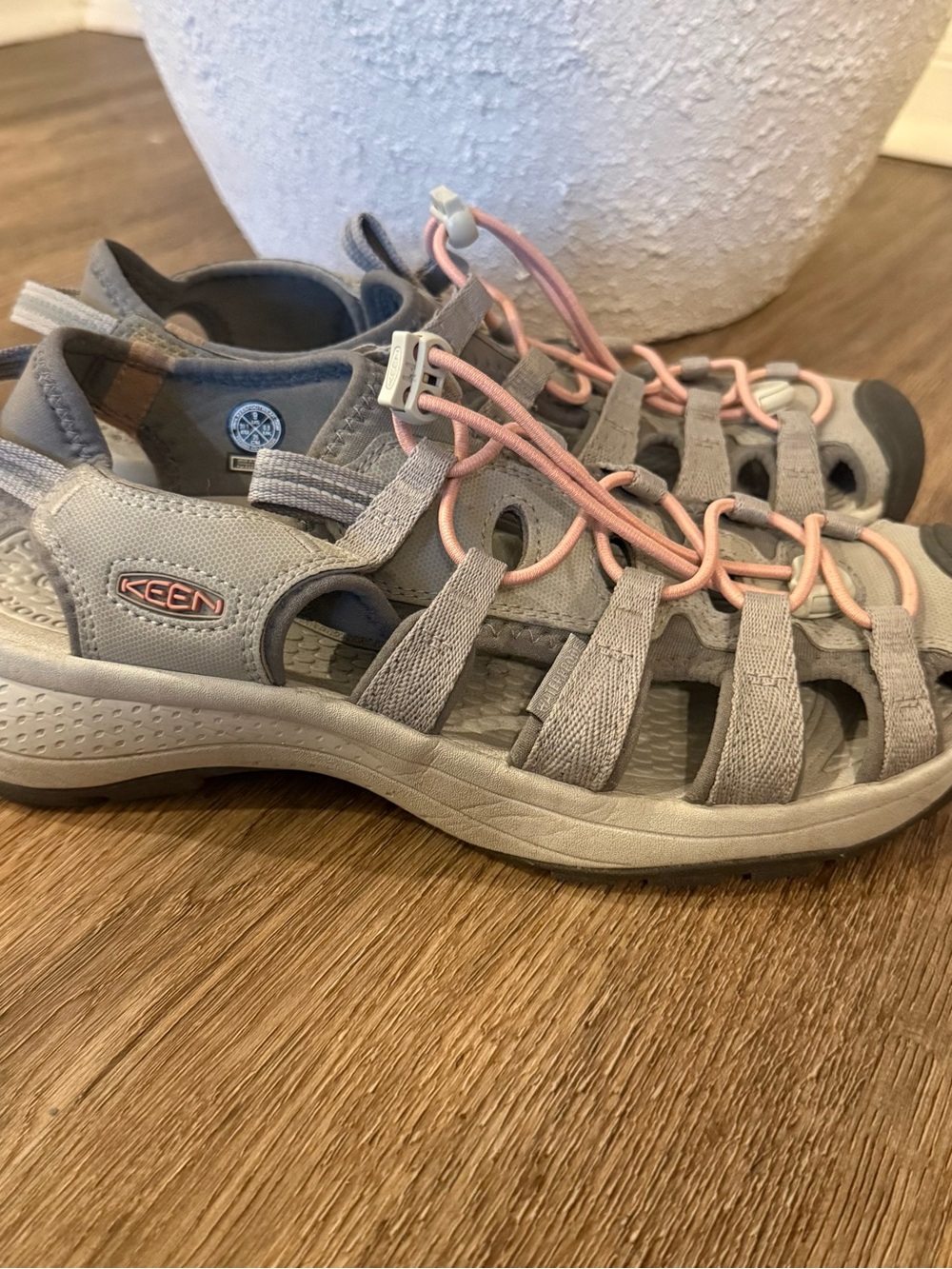 Keen Astoria West Sandals Women Size 9 Grey Hiking Trail Washable Waterproof - Picture 2 of 7